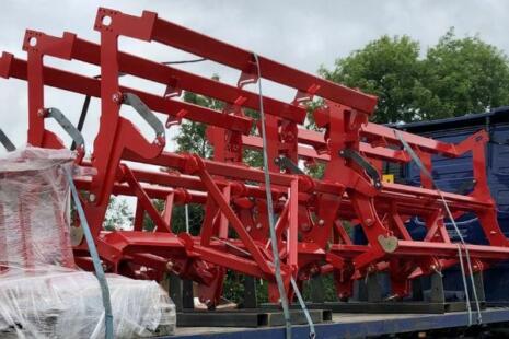 Innovative stillage system transport Hutchinson Engineering